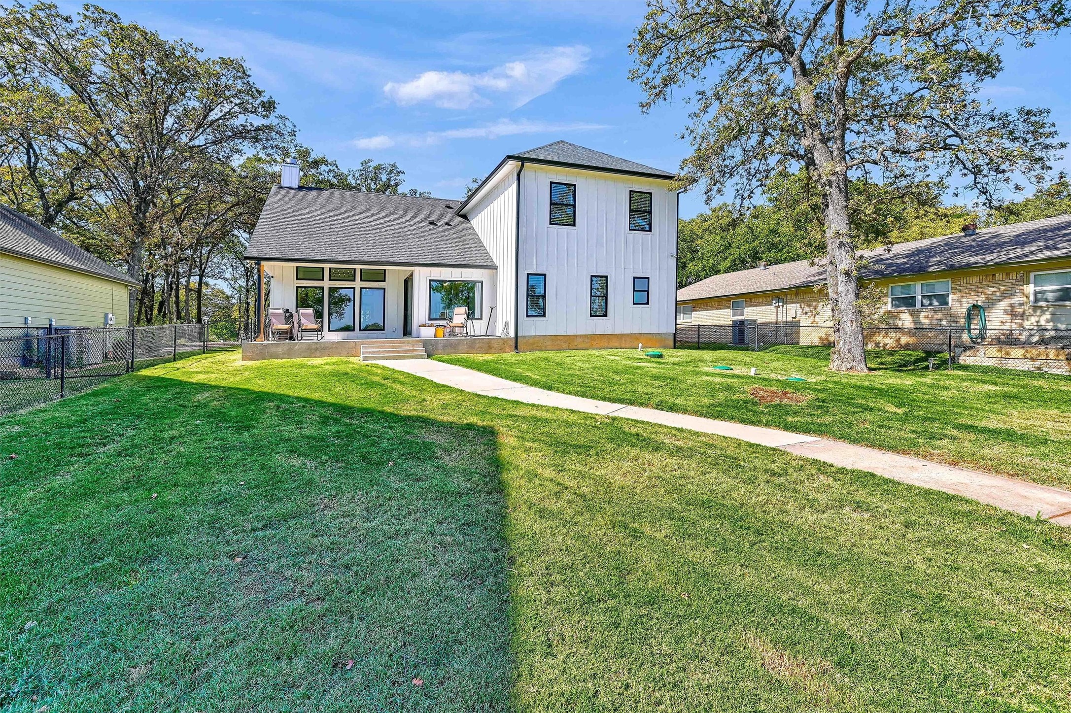 827 Kiowa Drive W