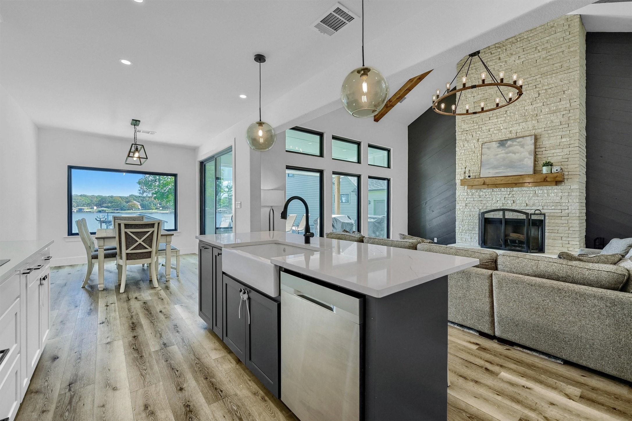 827 Kiowa Drive W