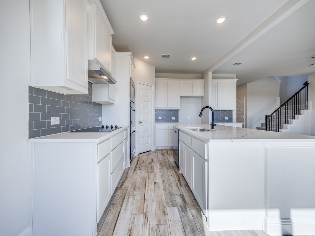 882 Shadow Valley Road