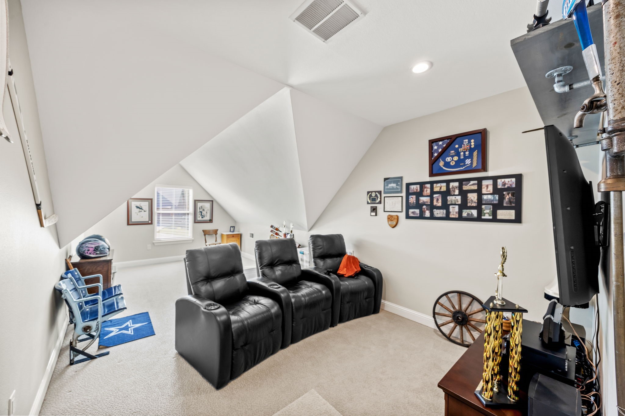 423 W Kiowa Drive W