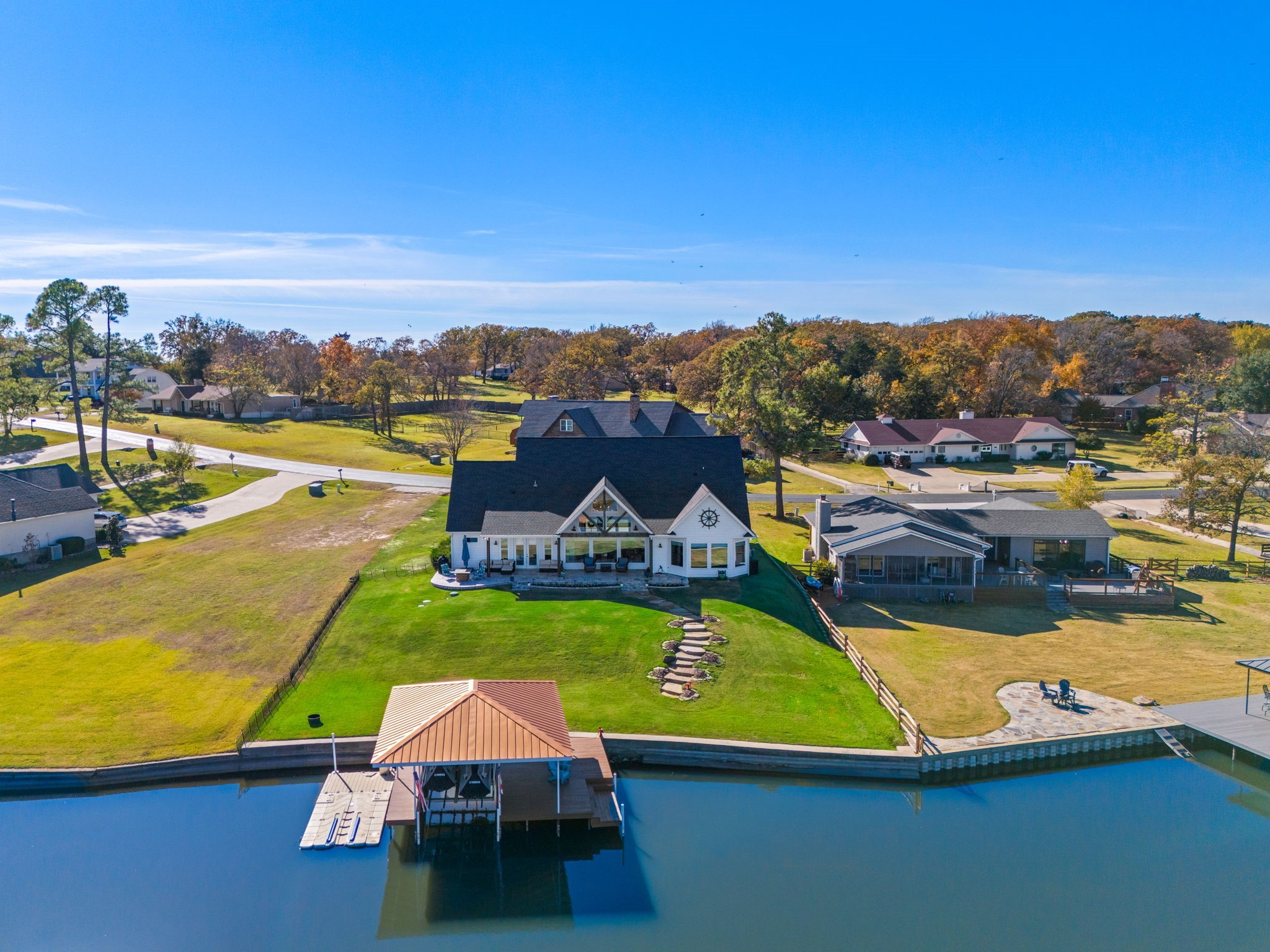 423 W Kiowa Drive W