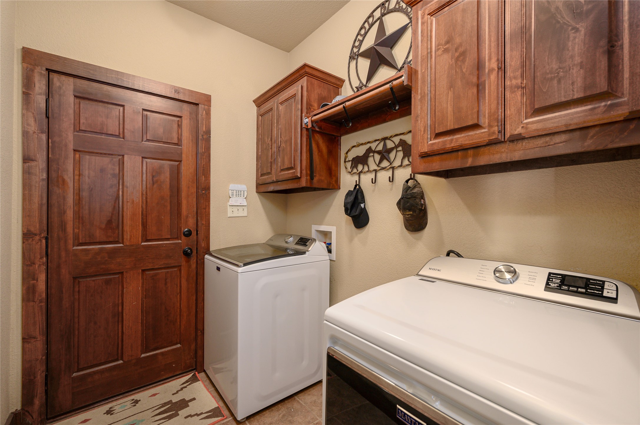 4047 Old Town Road