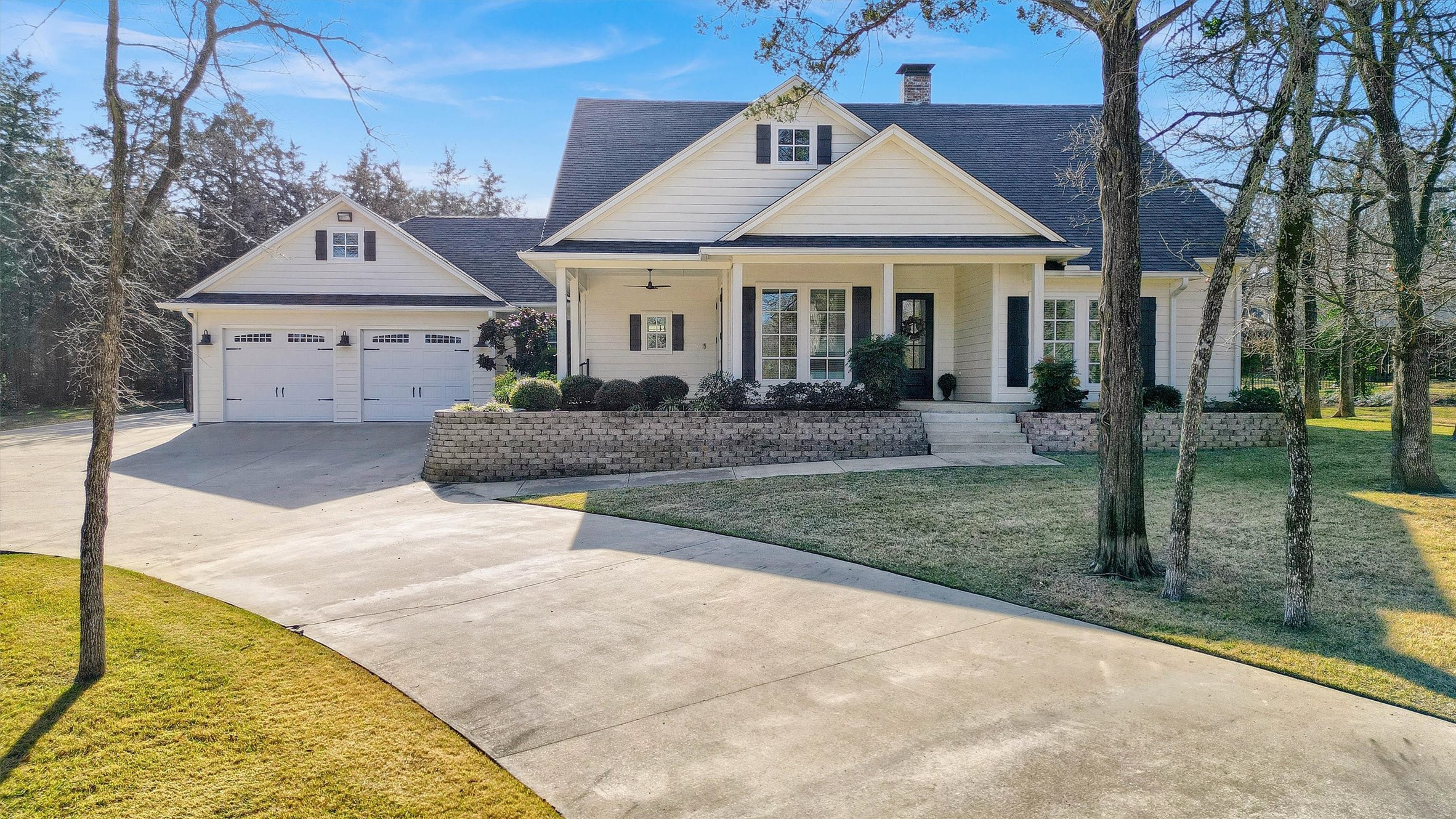 100 Shoshone Drive