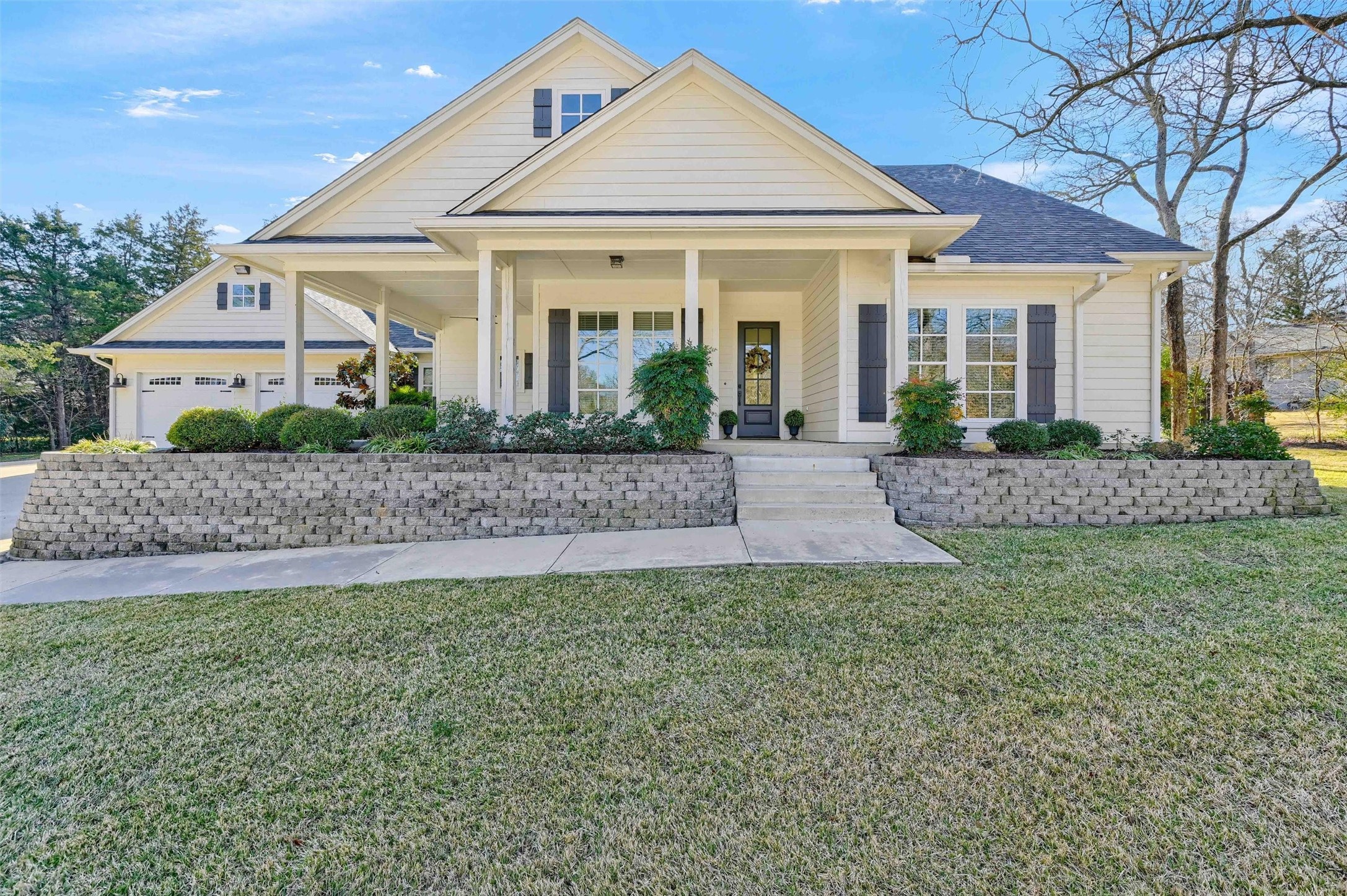 100 Shoshone Drive