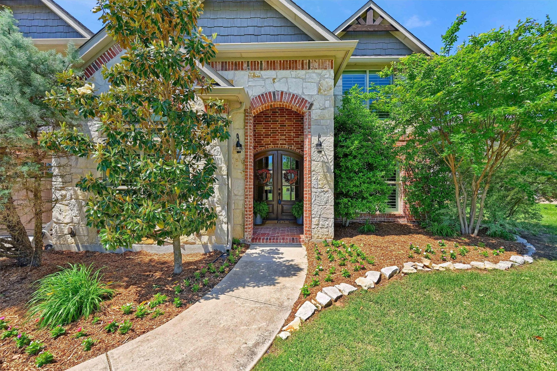 116 Sequoya Drive