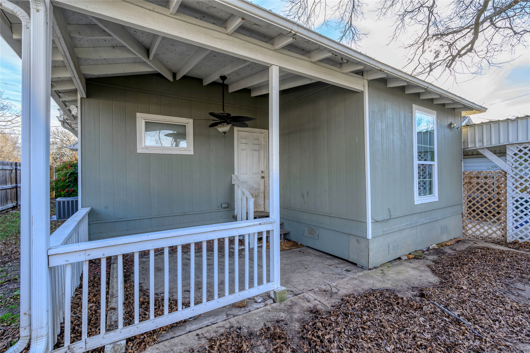 1715 E Pecan Street