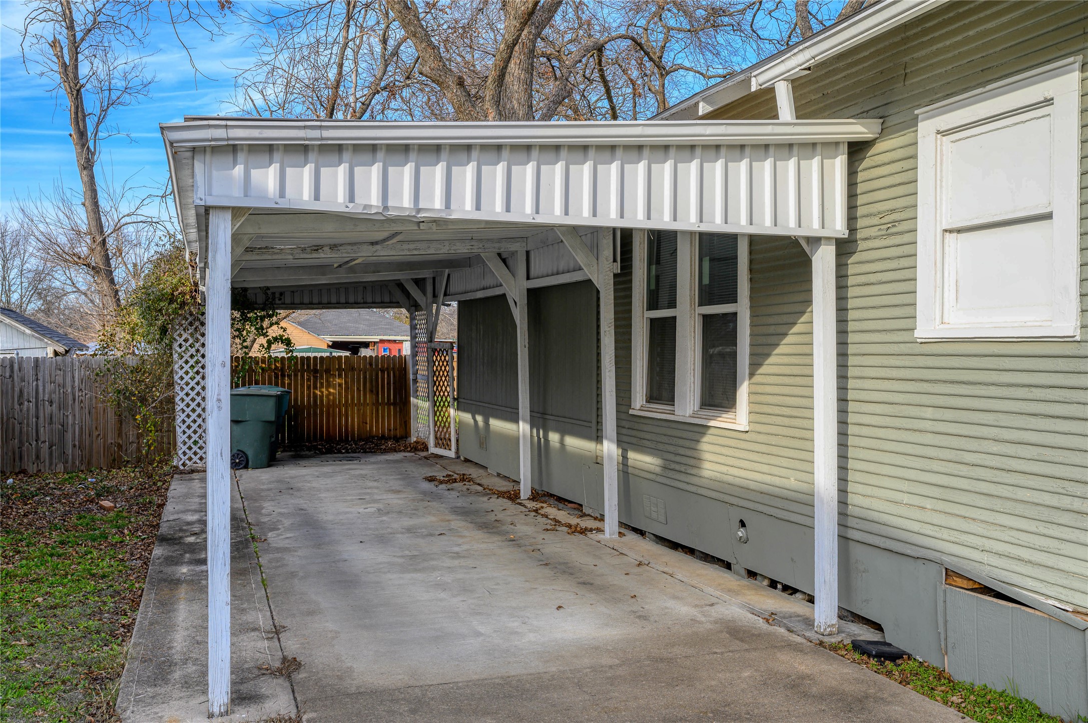 1715 E Pecan Street