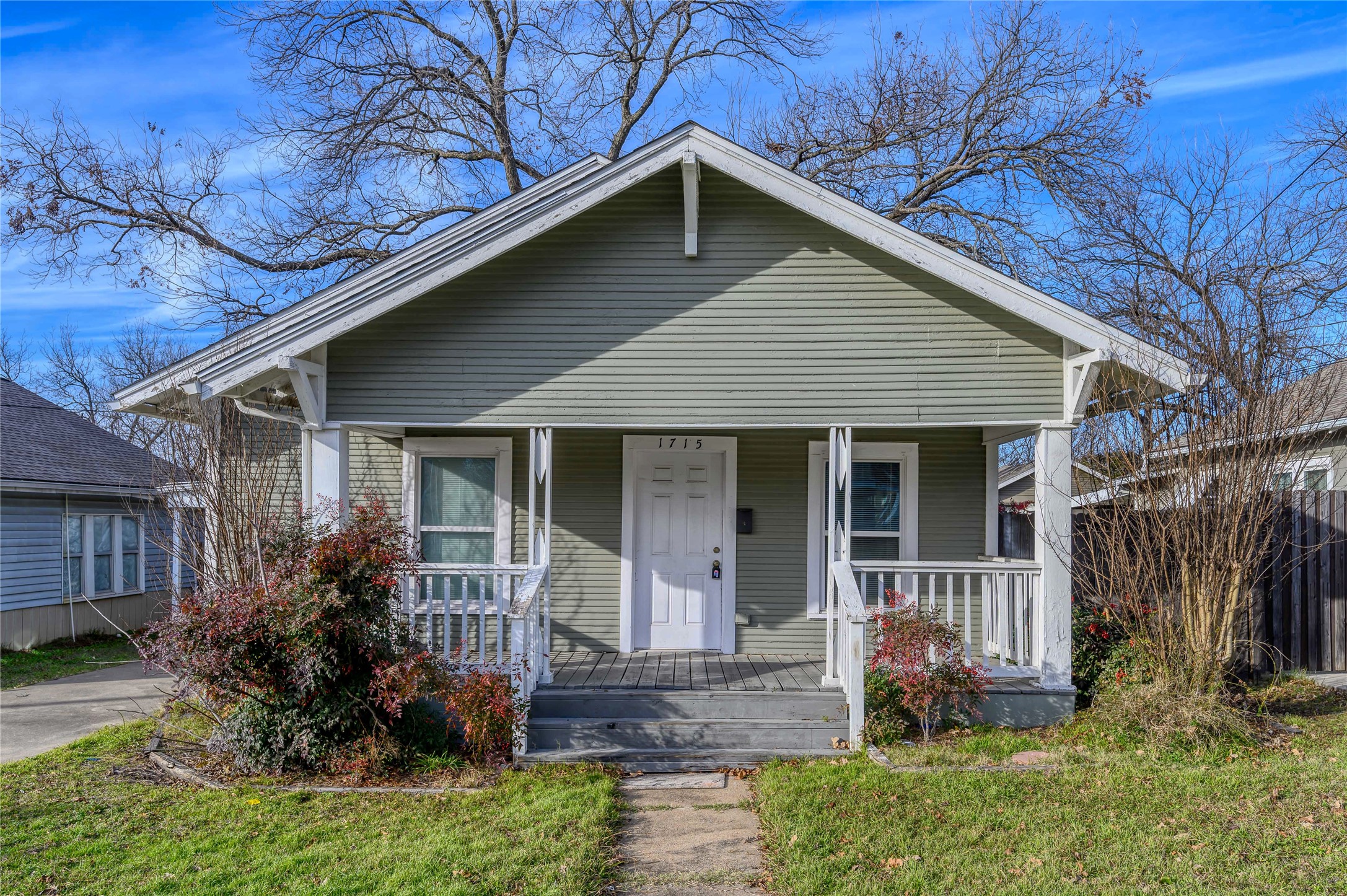 1715 E Pecan Street