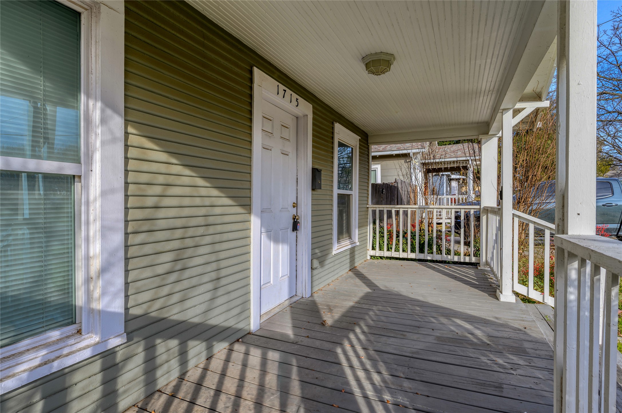 1715 E Pecan Street