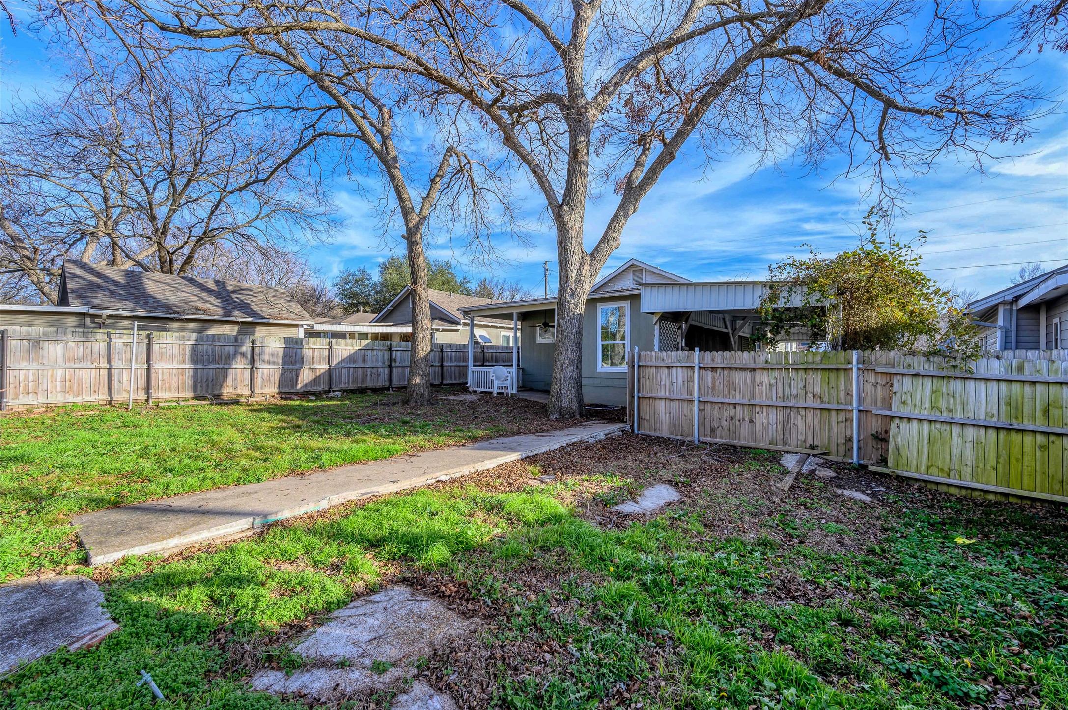 1715 E Pecan Street