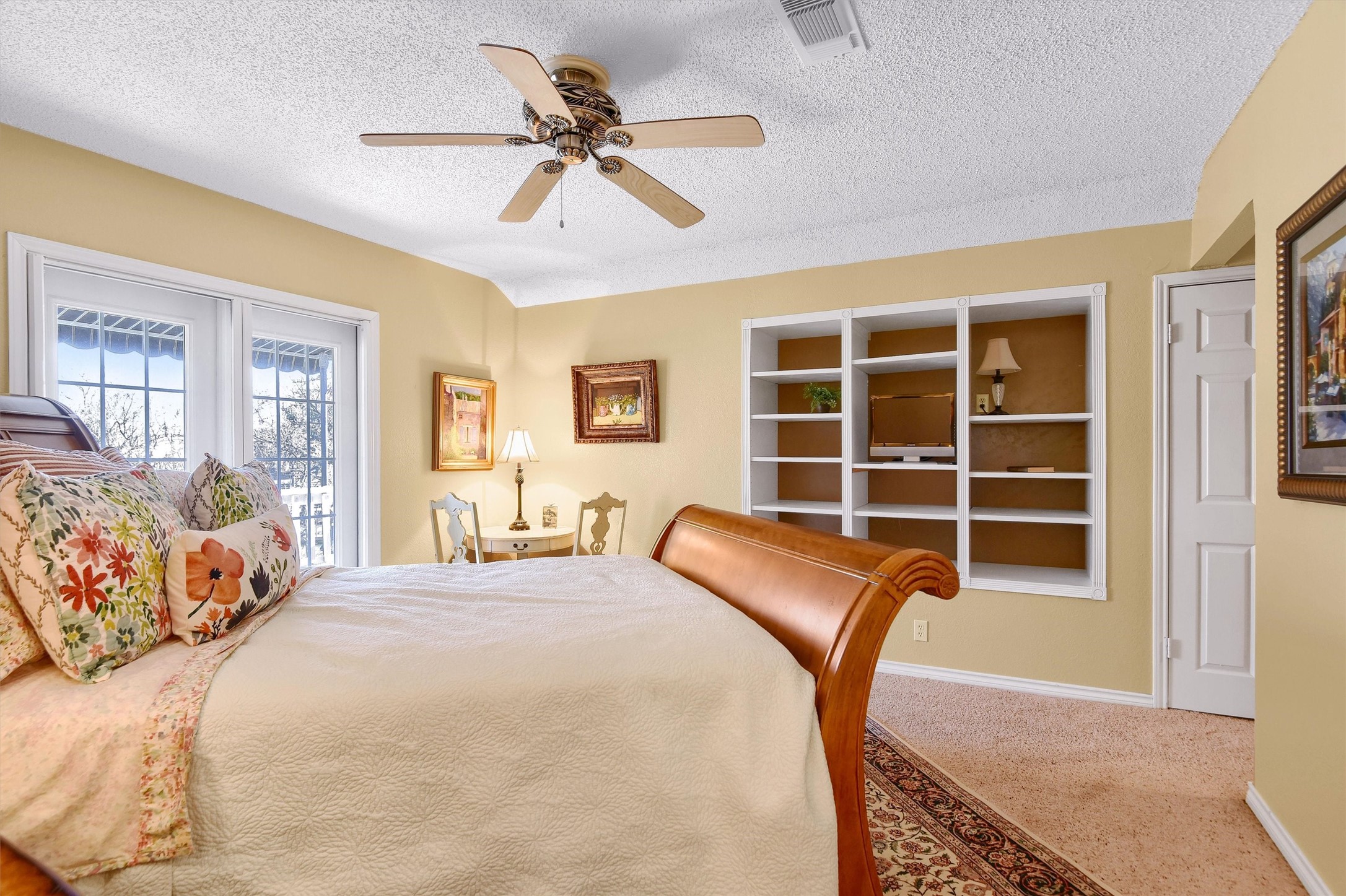 203 Kiowa Drive W