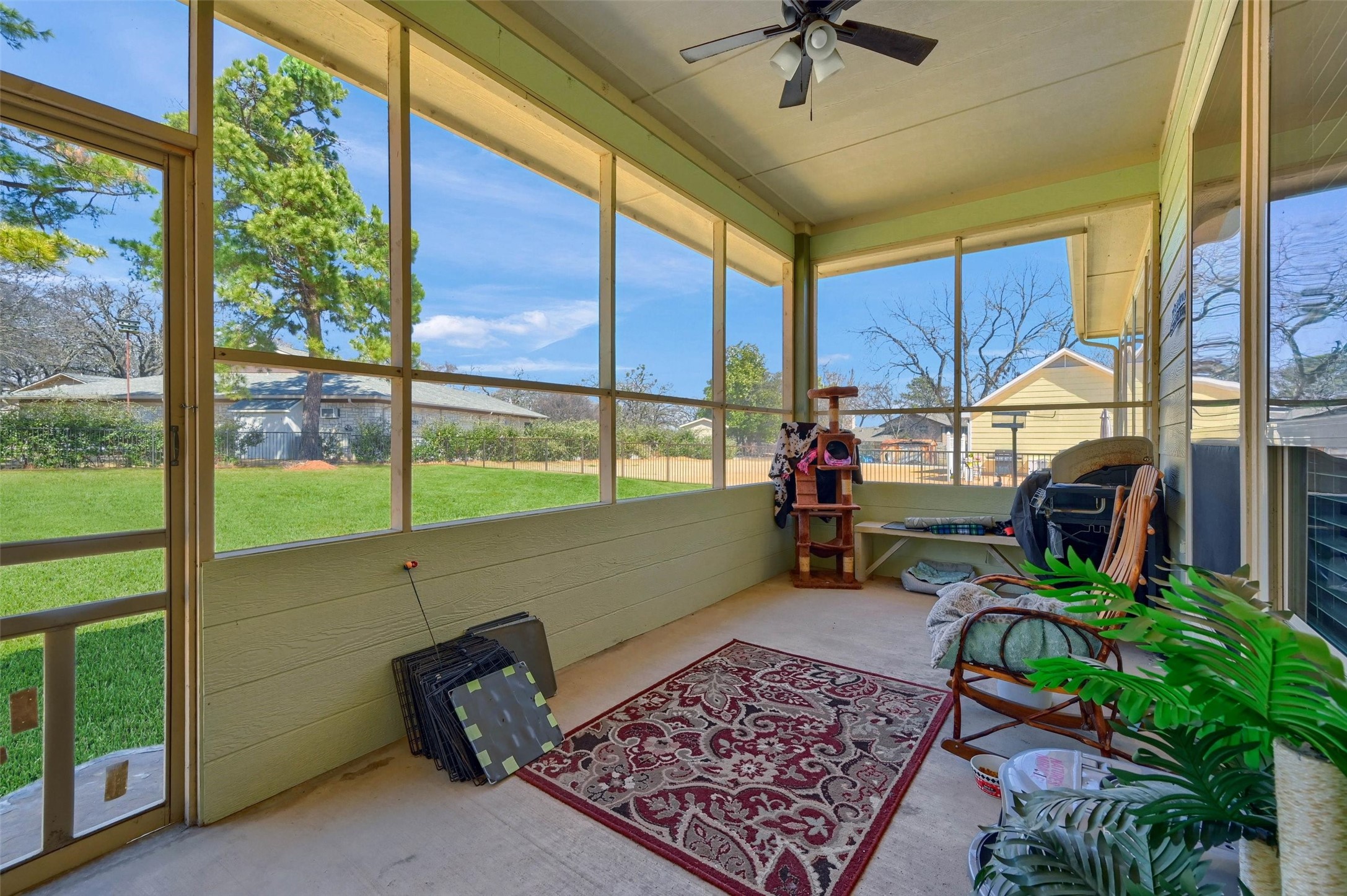418 Navajo Trail