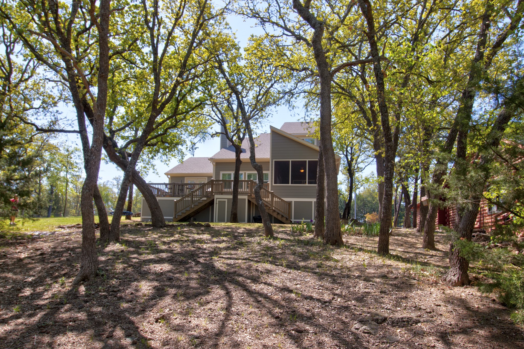 108 E Kiowa Drive E