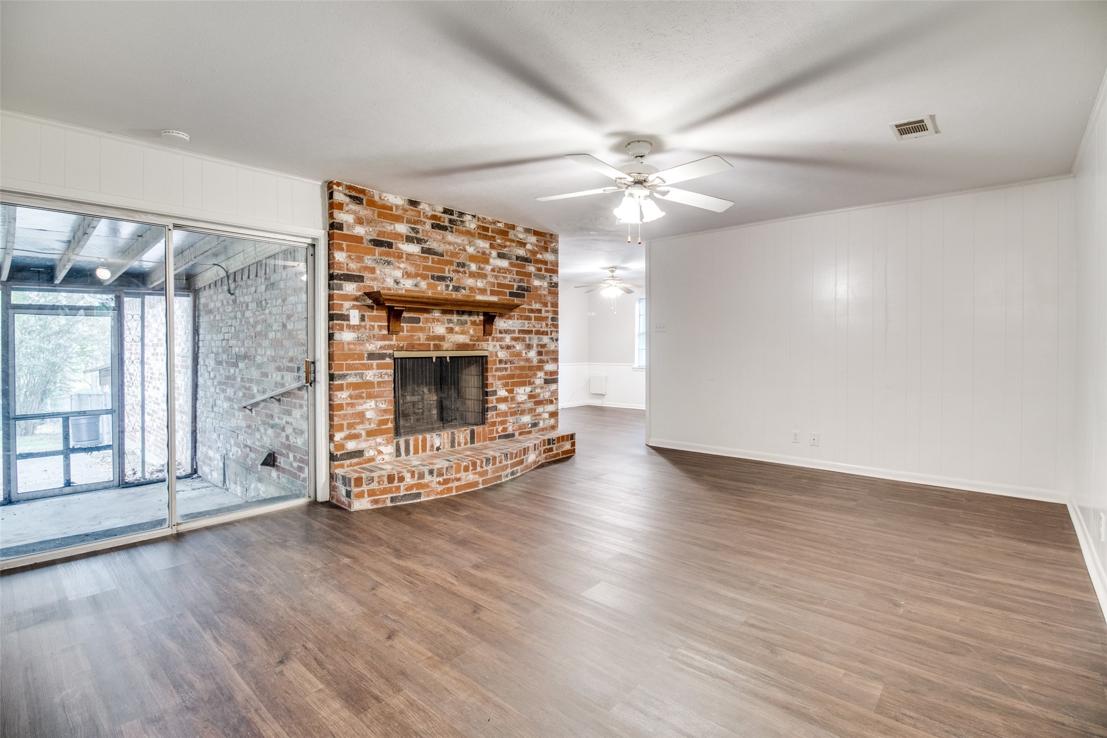 906 Starlight Drive