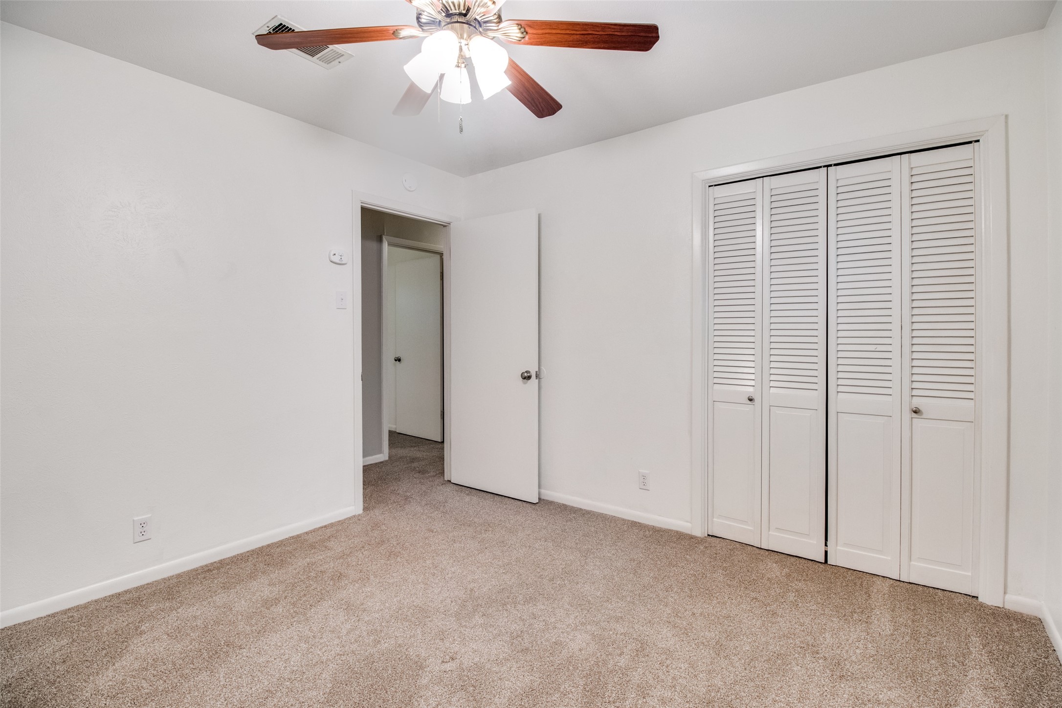 906 Starlight Drive