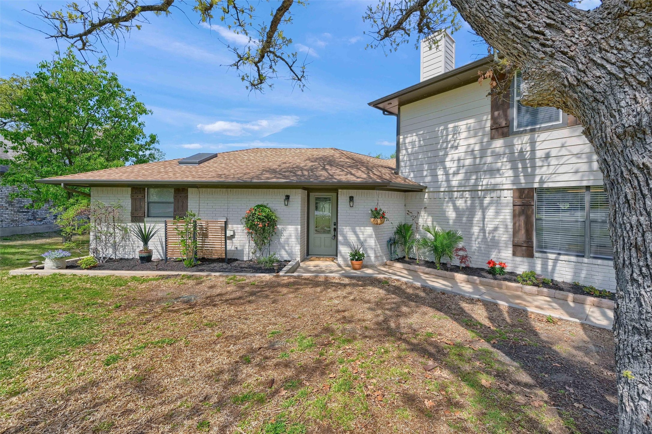 1346 Kiowa Drive E