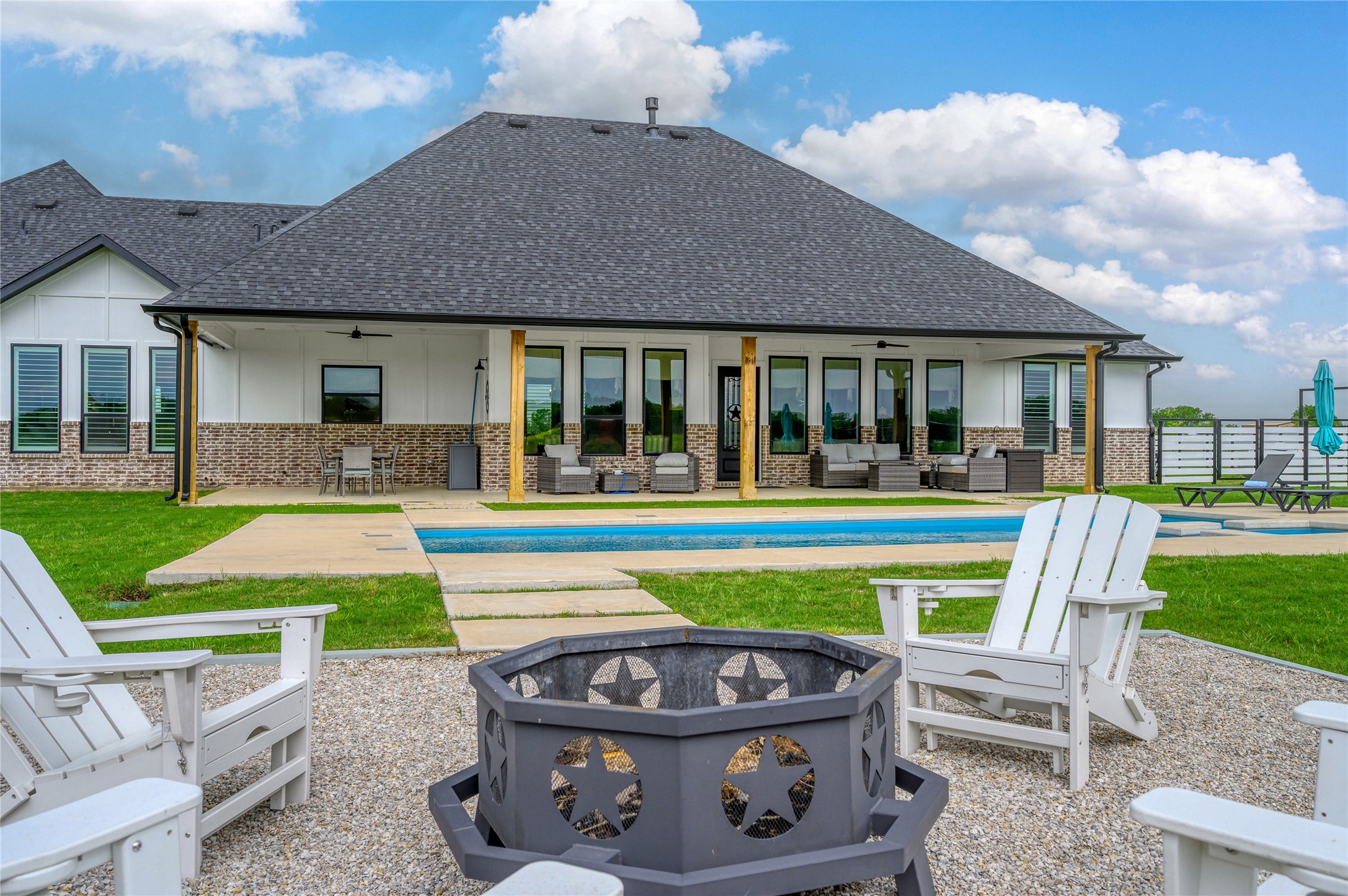 450 County Road 2411