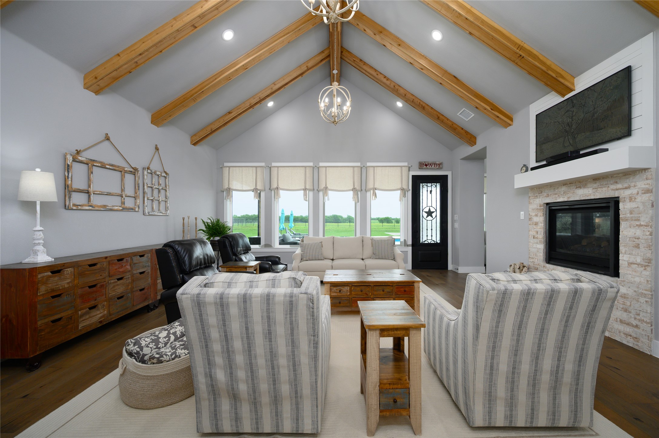 450 County Road 2411