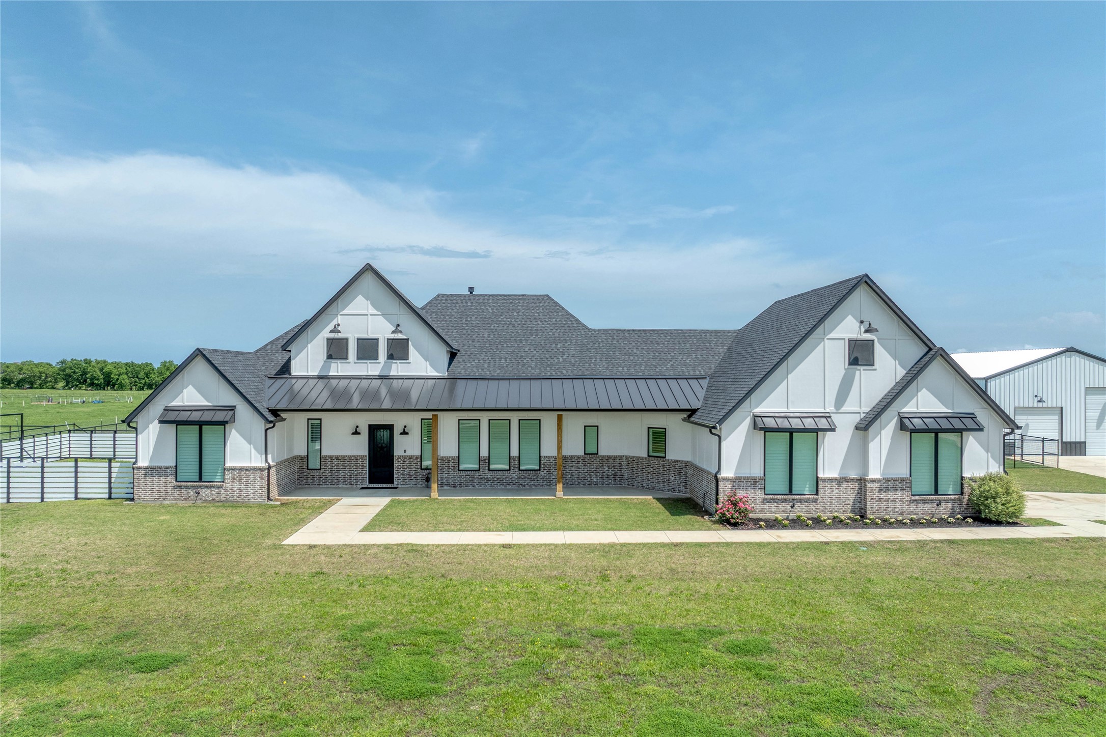 450 County Road 2411