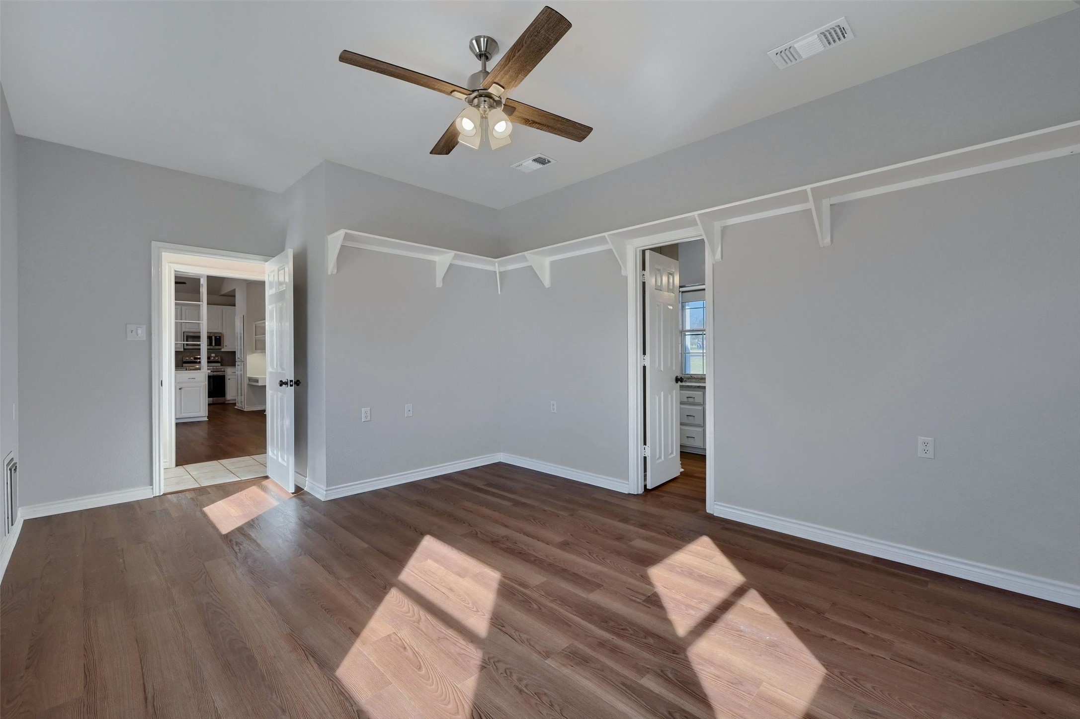 303 Kiowa Drive W