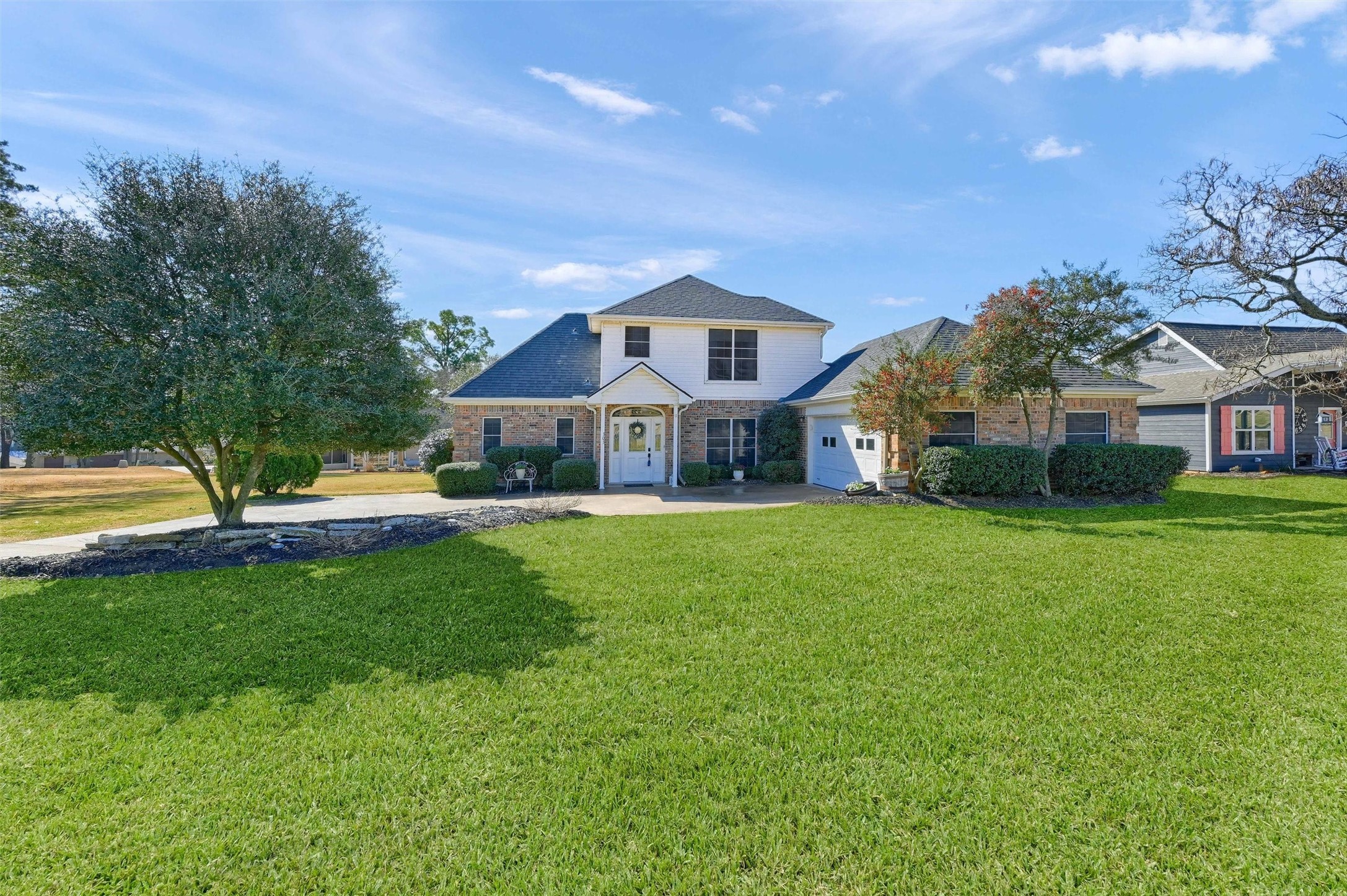 303 Kiowa Drive W