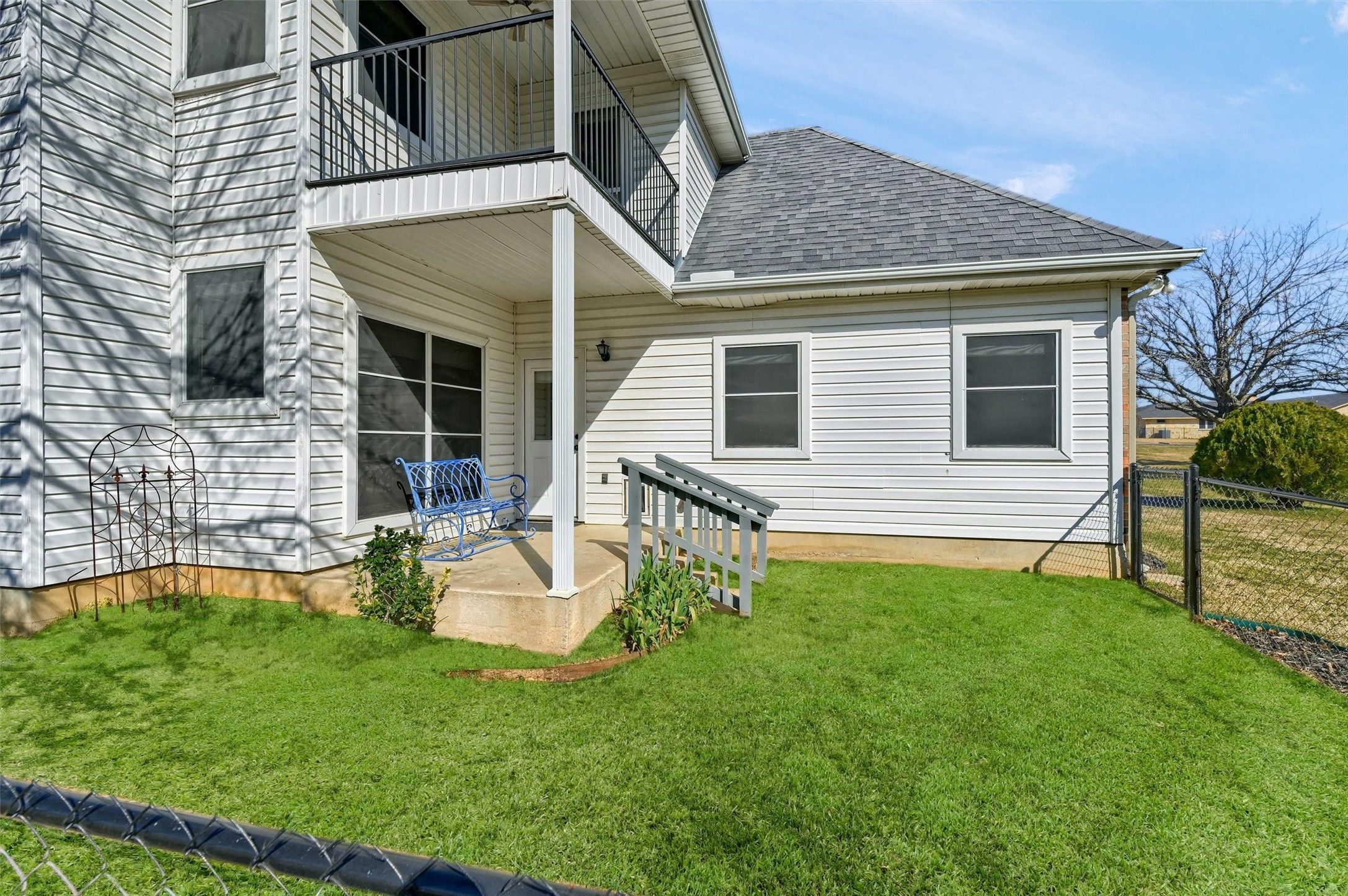 303 Kiowa Drive W