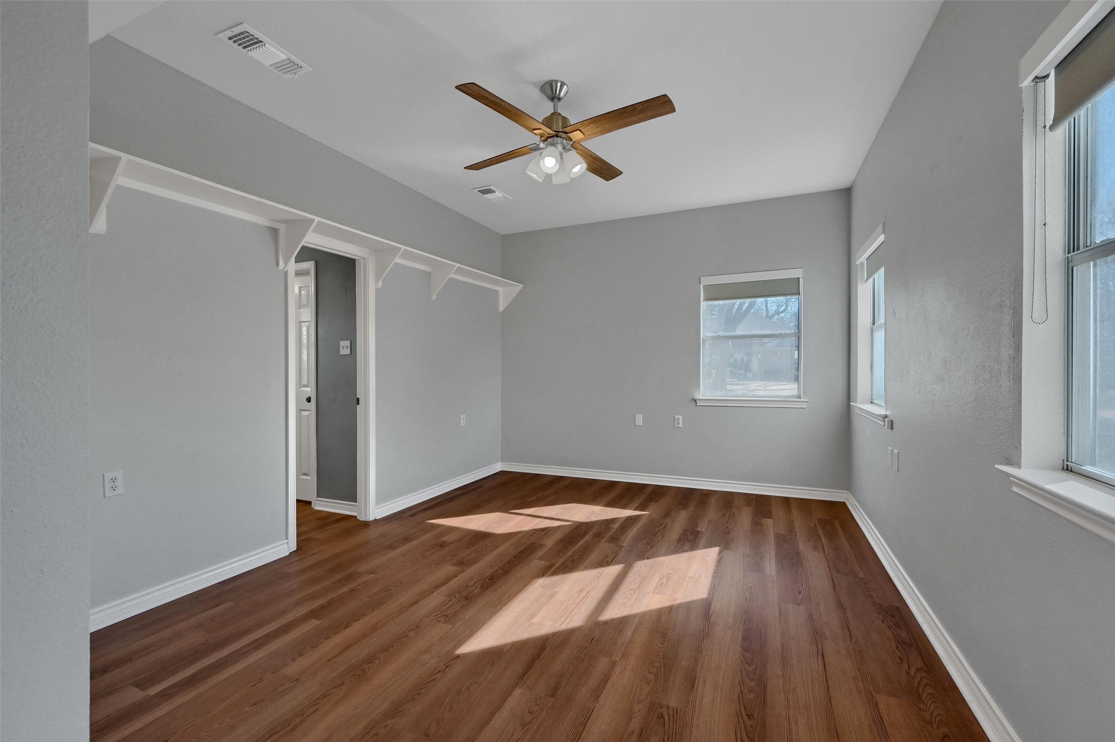 303 Kiowa Drive W