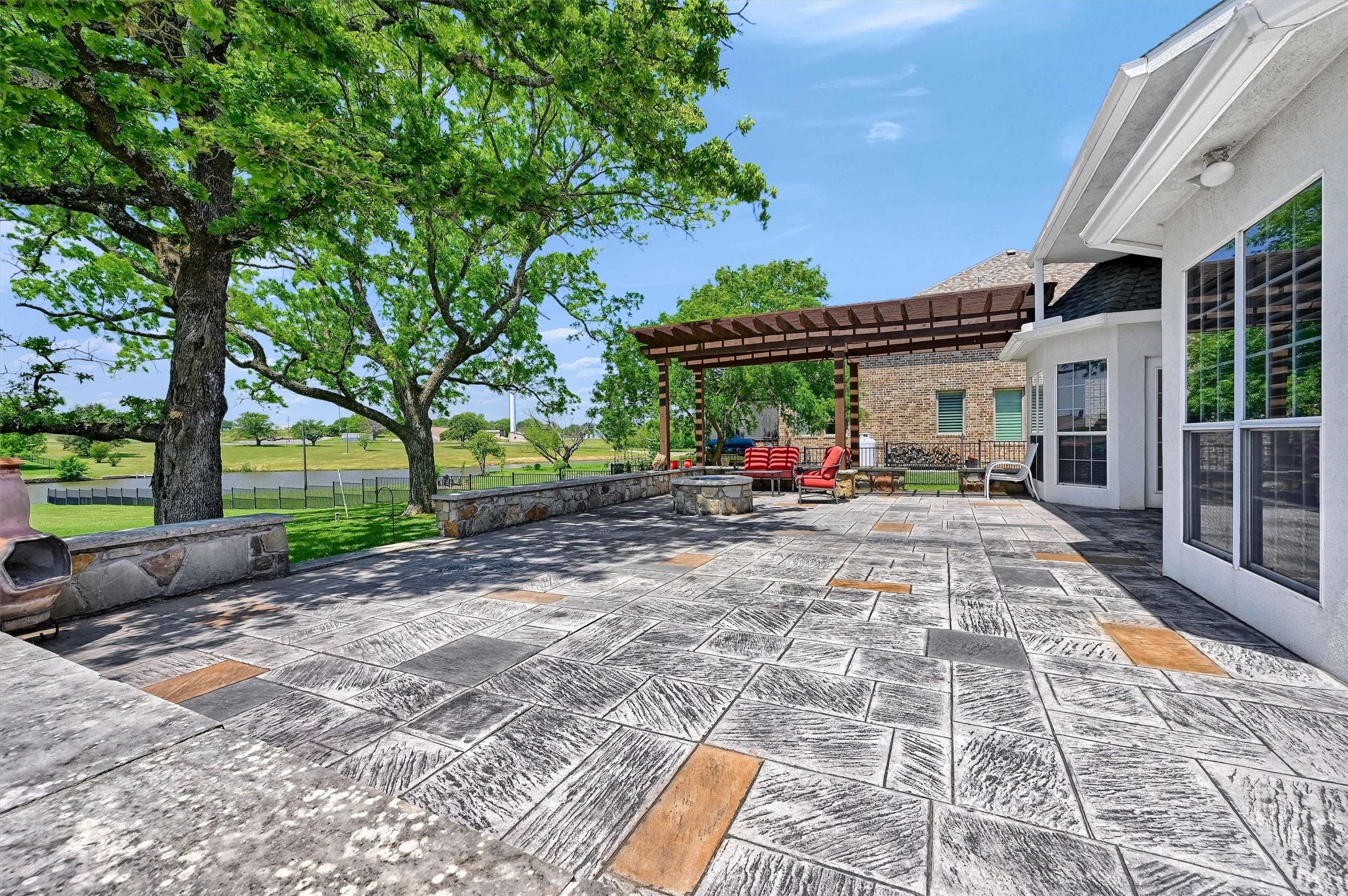 615 Kiowa Drive W