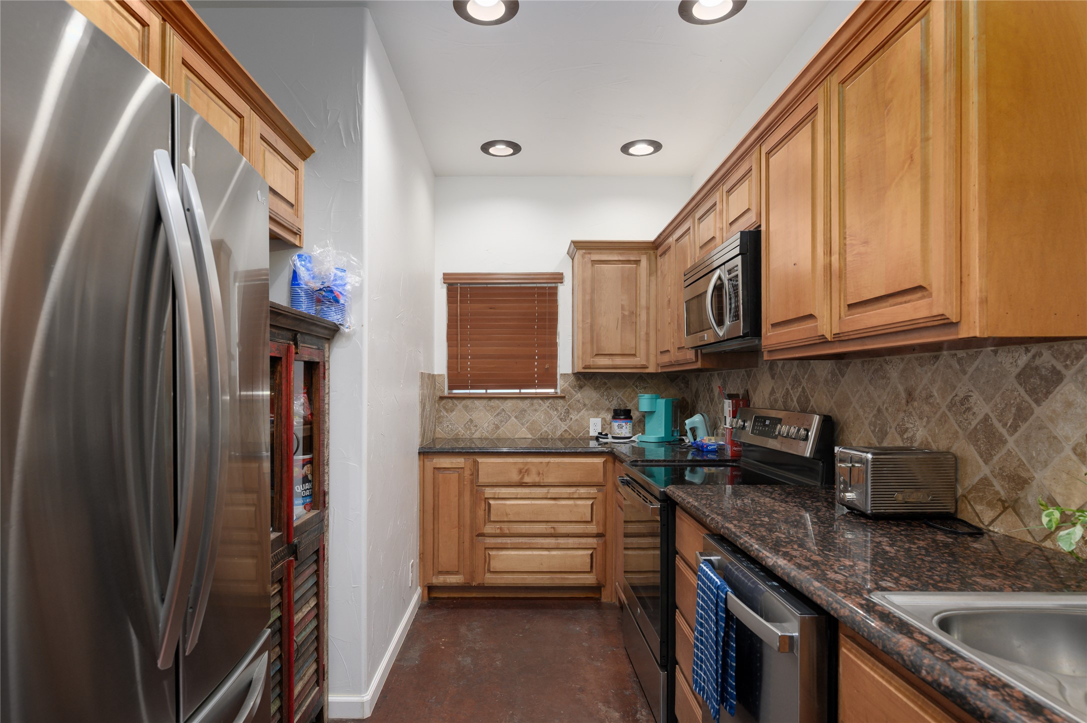 15084 US Highway 377