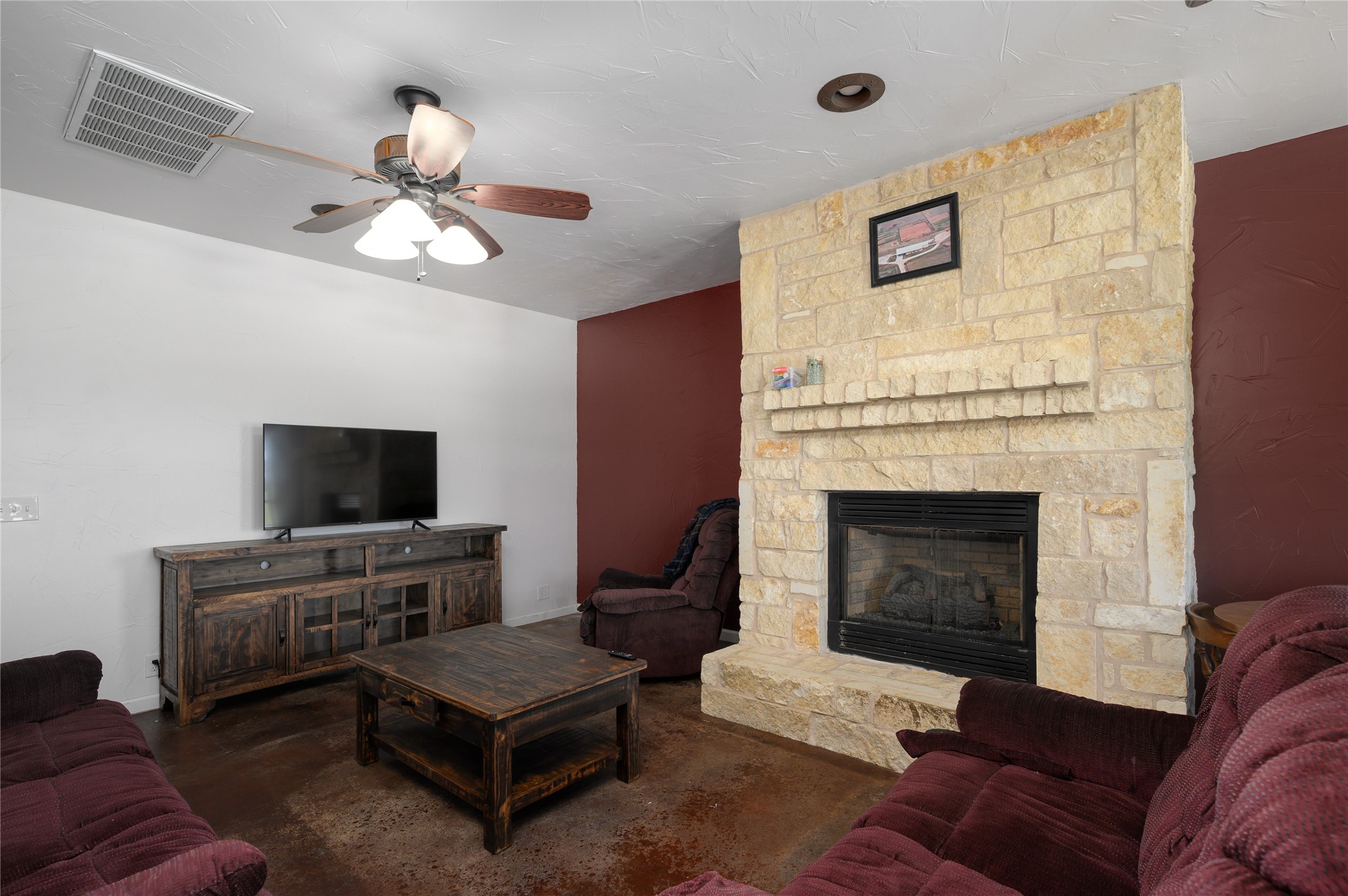 15084 US Highway 377