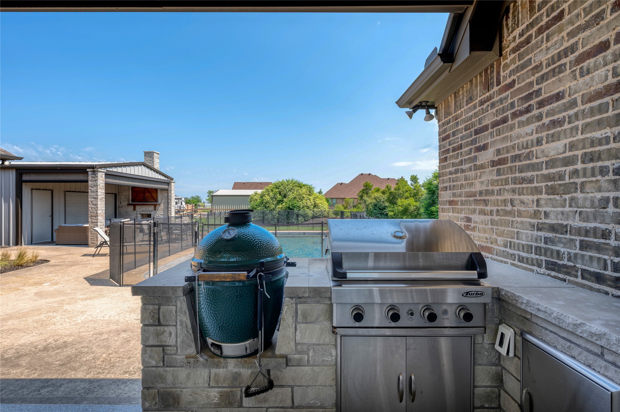 2113 Twin Creeks Circle