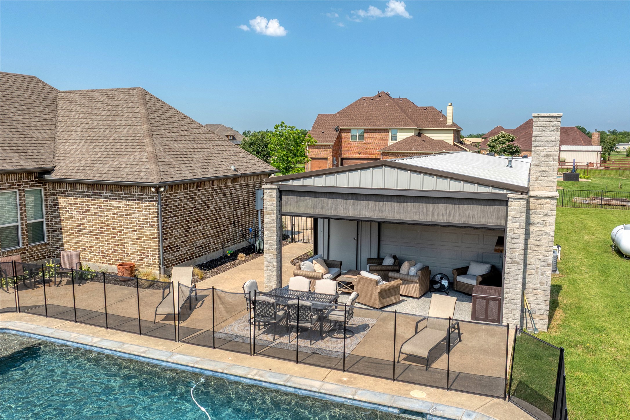 2113 Twin Creeks Circle