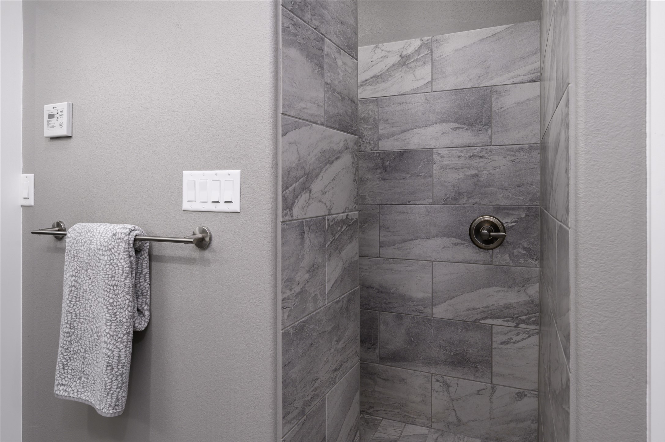 2113 Twin Creeks Circle