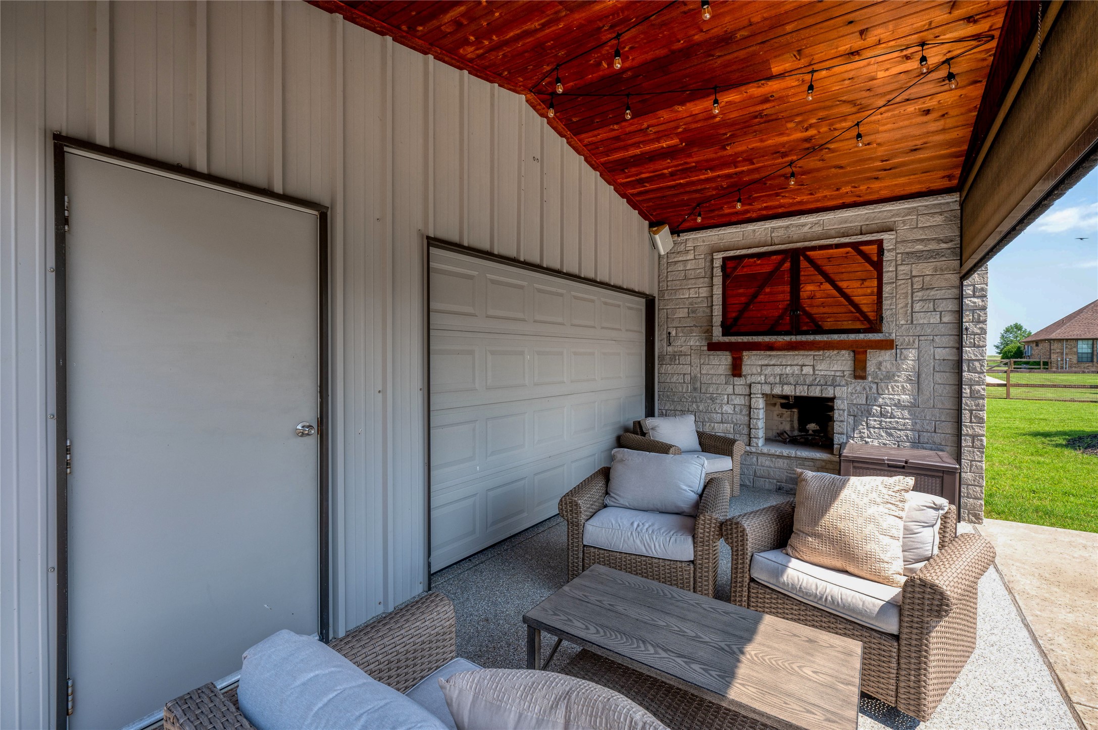 2113 Twin Creeks Circle