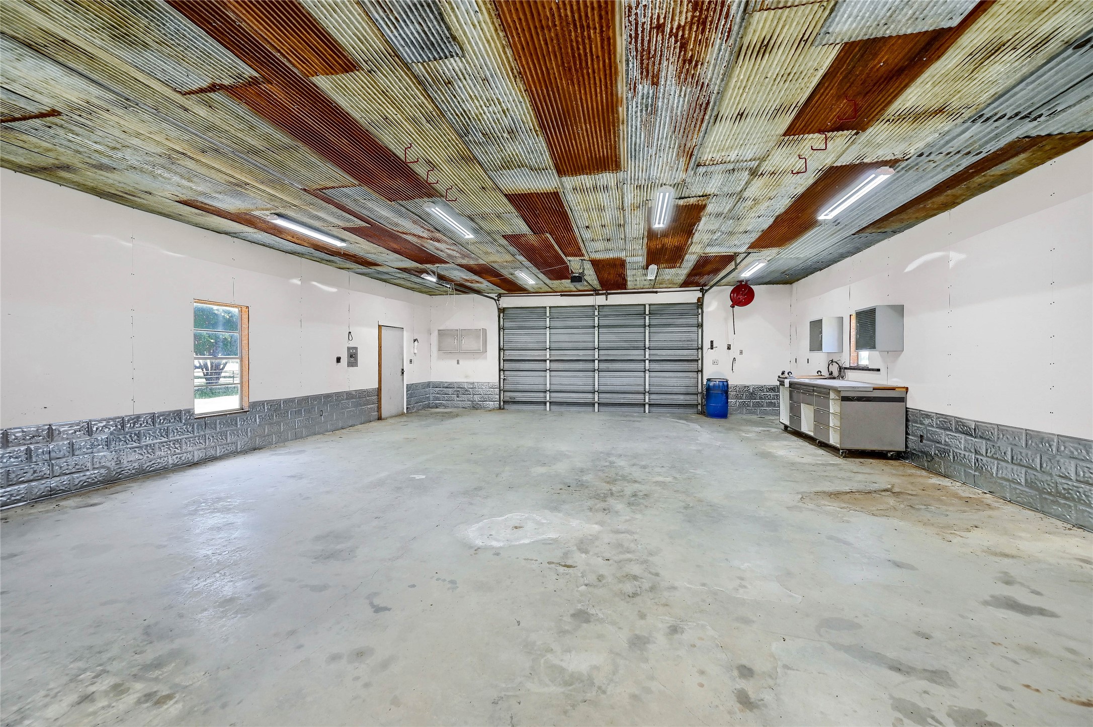 1101 Brooks Lane