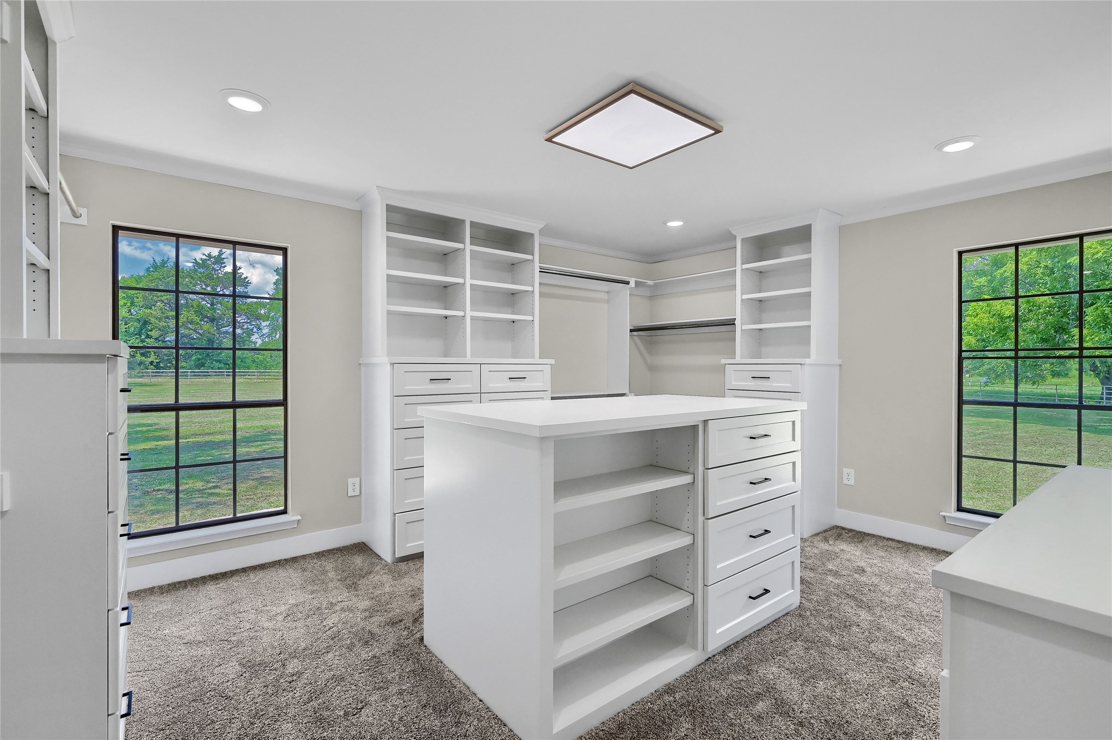 1101 Brooks Lane
