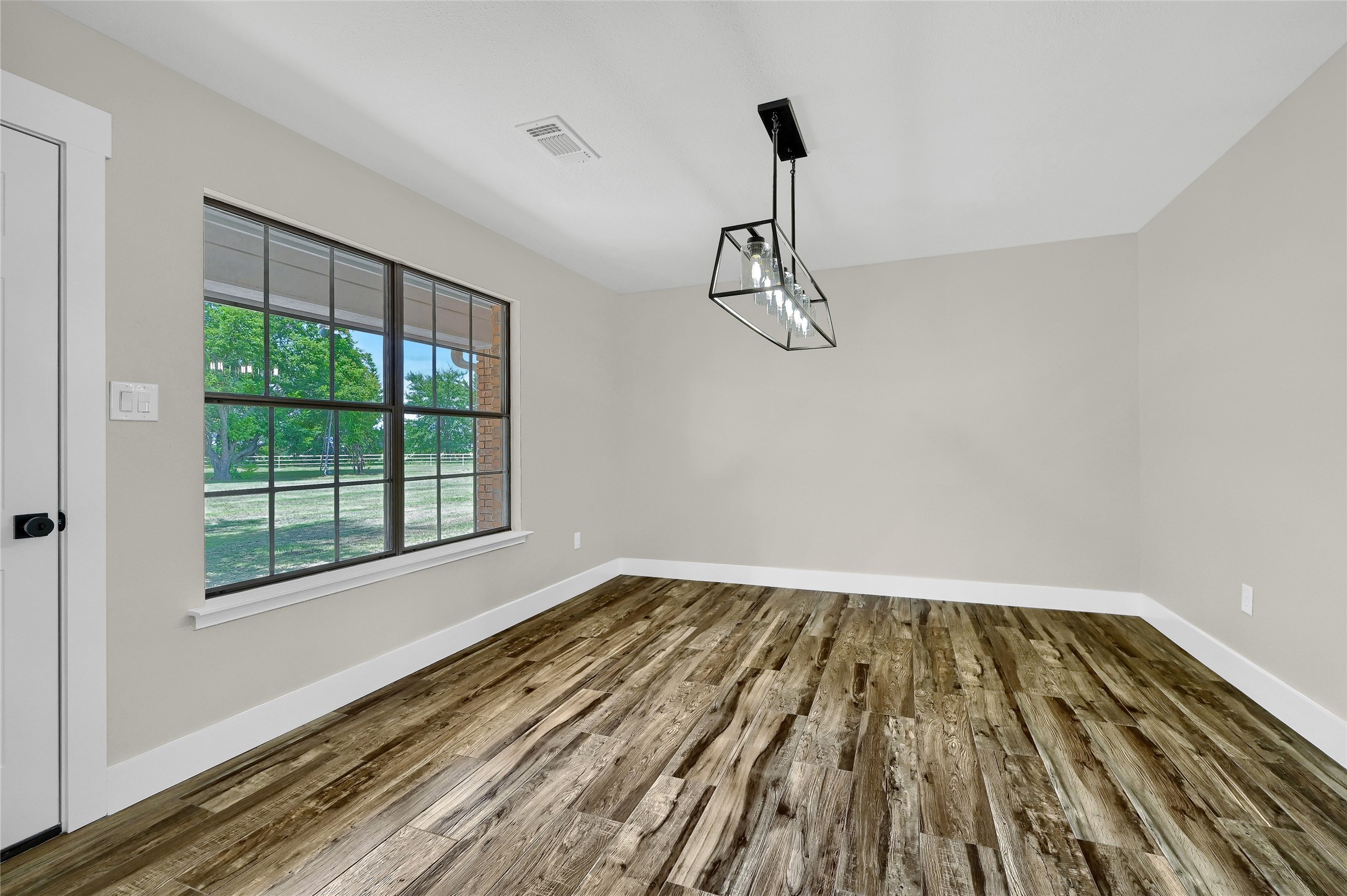 1101 A Brooks Lane