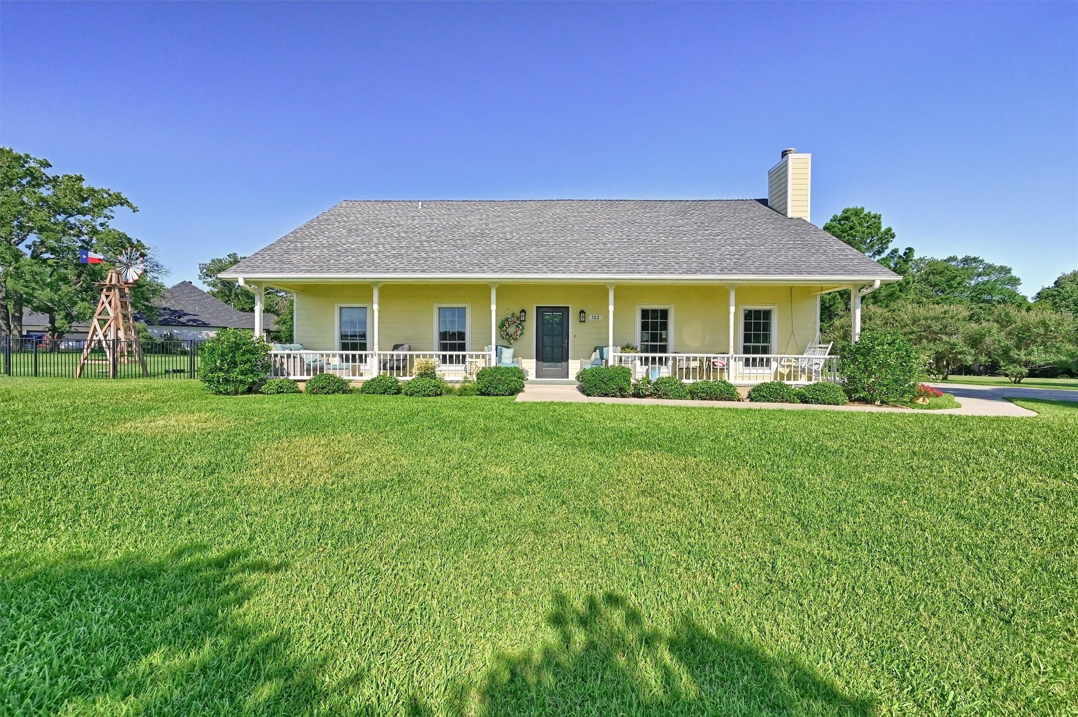 122 Comanche Drive