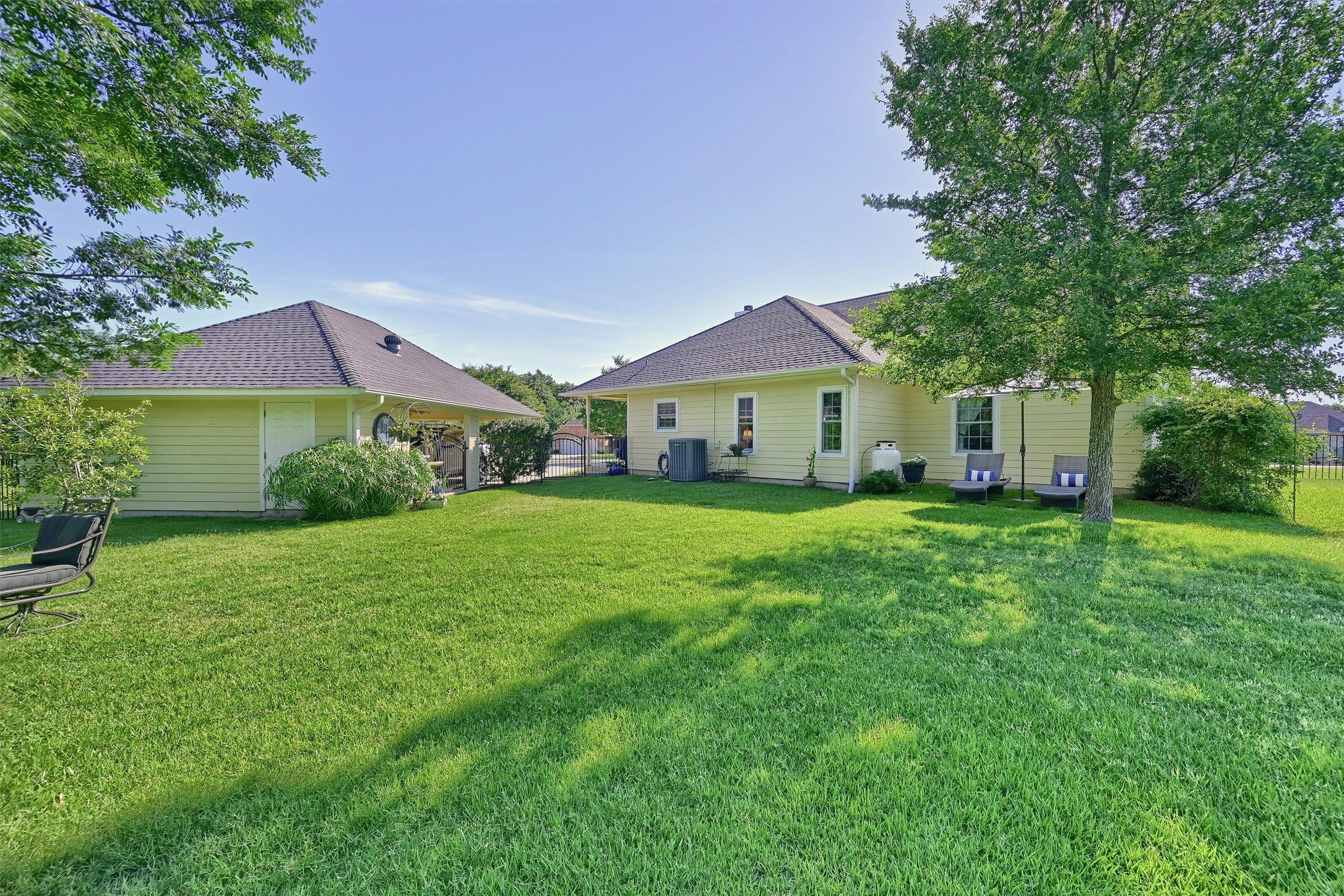 122 Comanche Drive