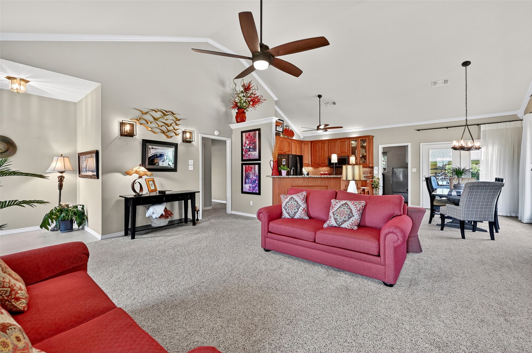 122 Comanche Drive