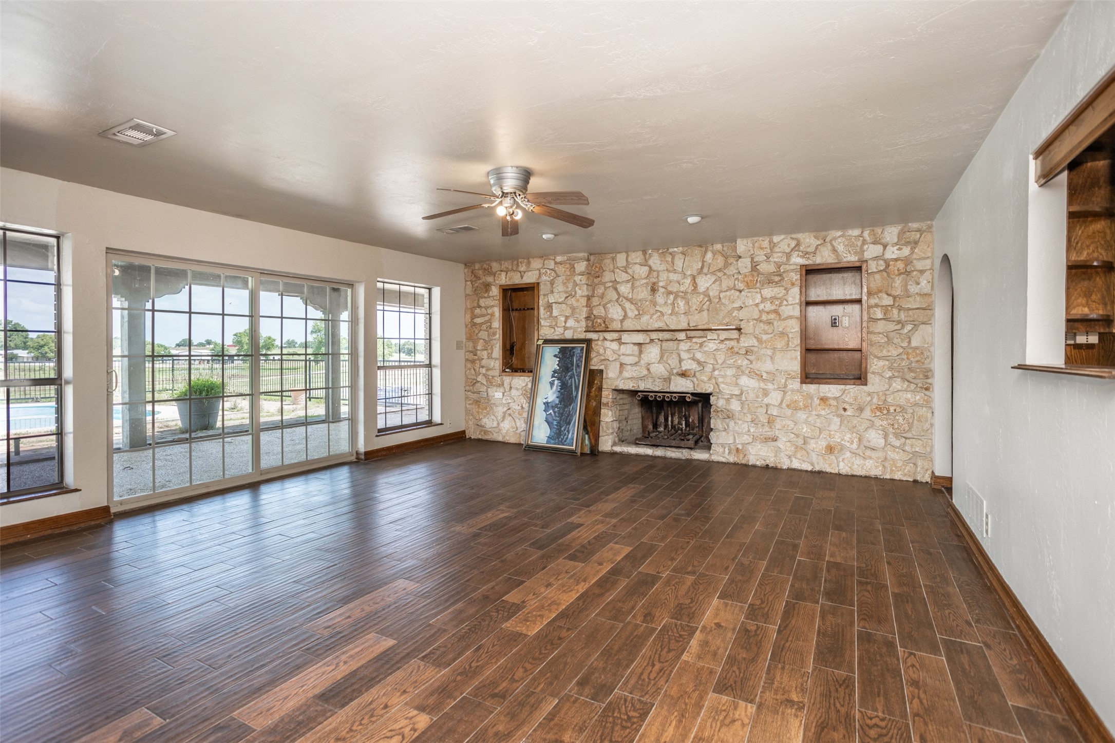 3561 NEELY Trail