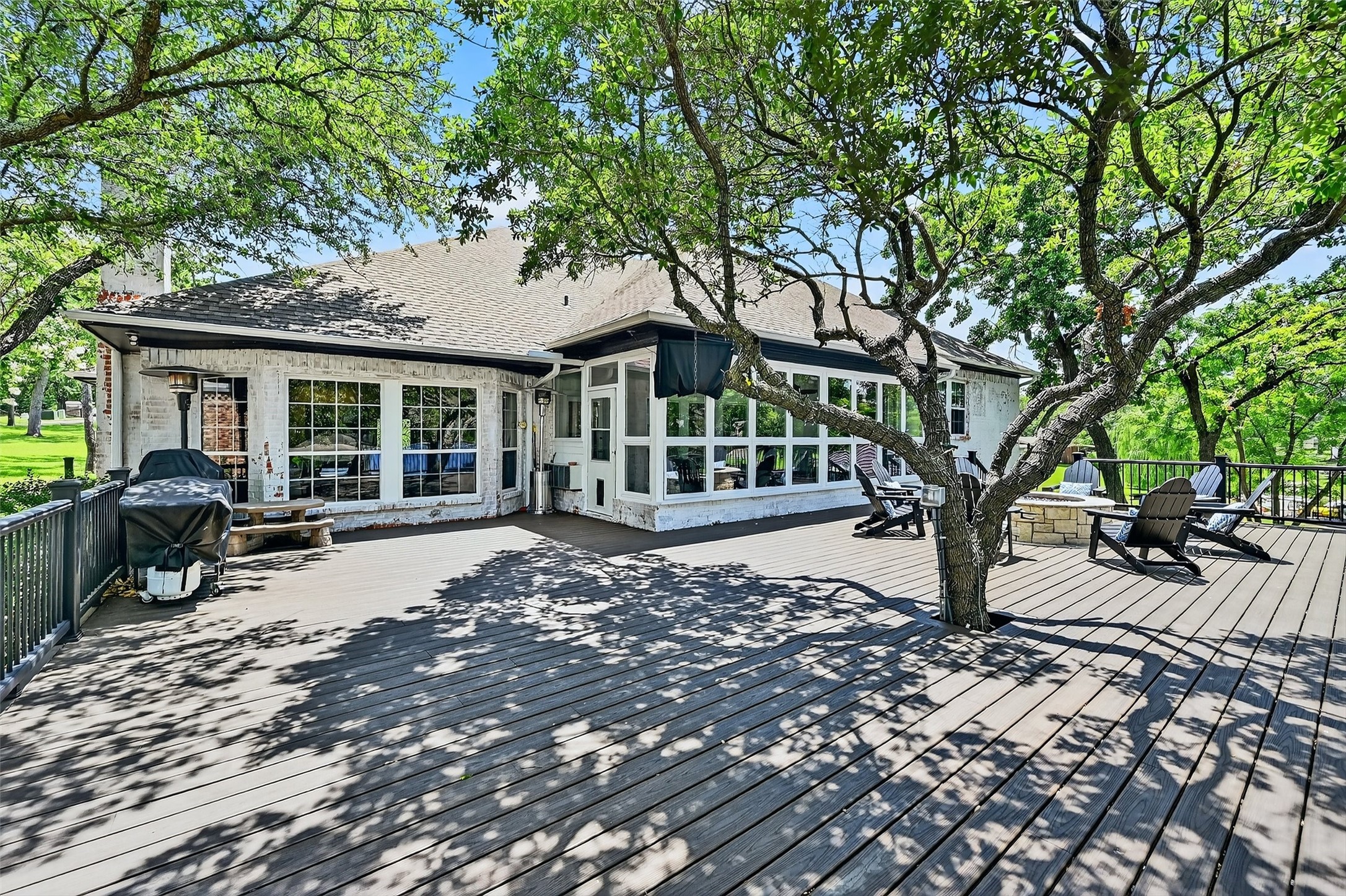 102 Noweta Place