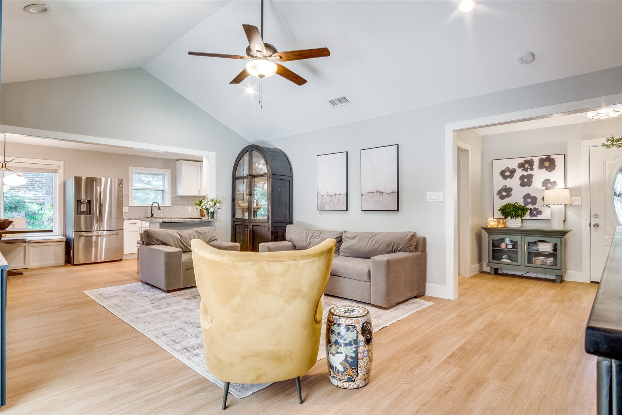 4419 Woodridge Drive