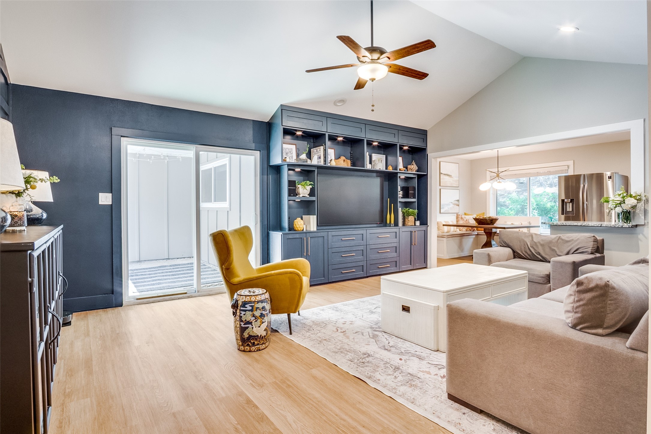 4419 Woodridge Drive