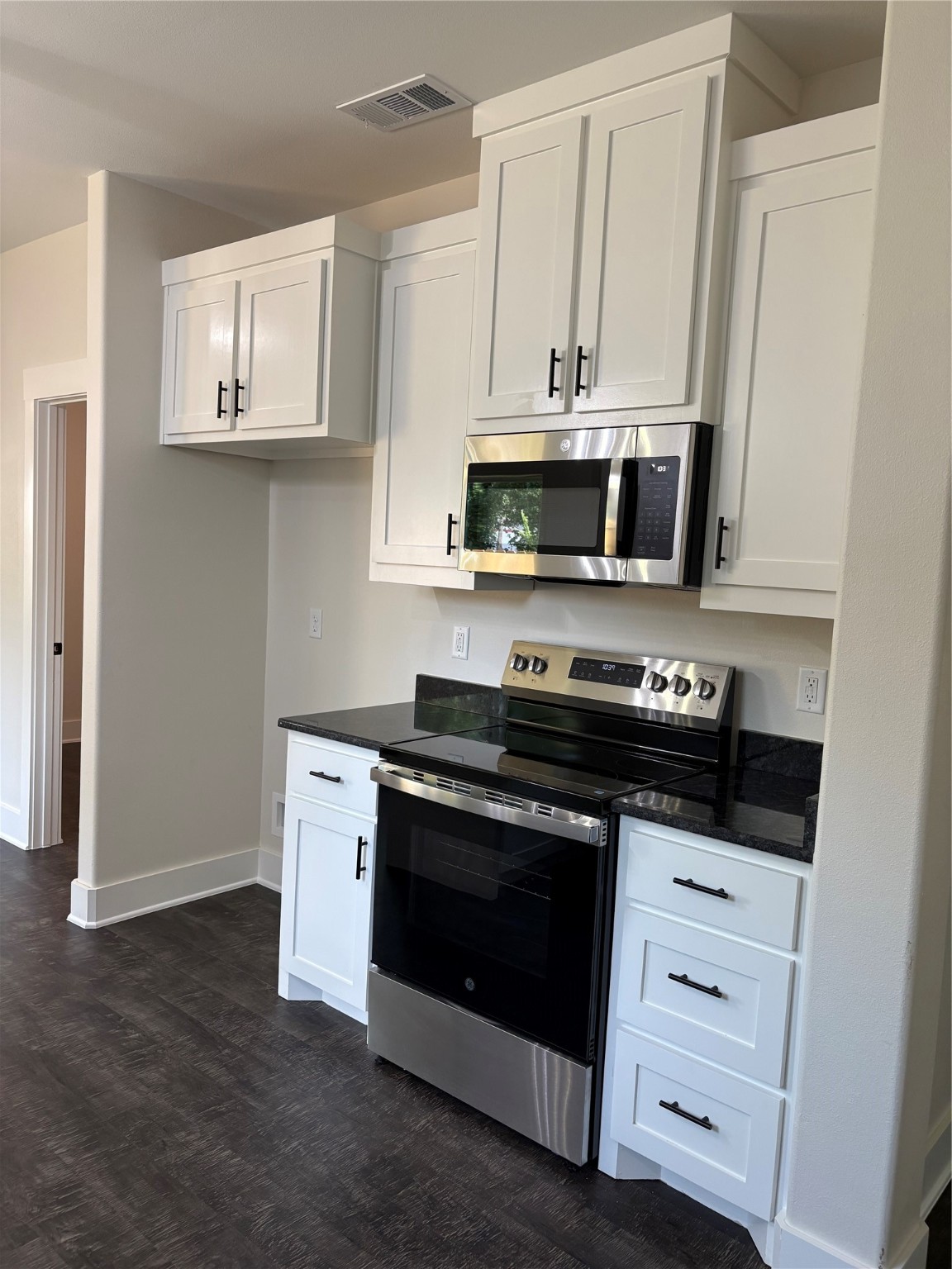 410 N Houston Avenue