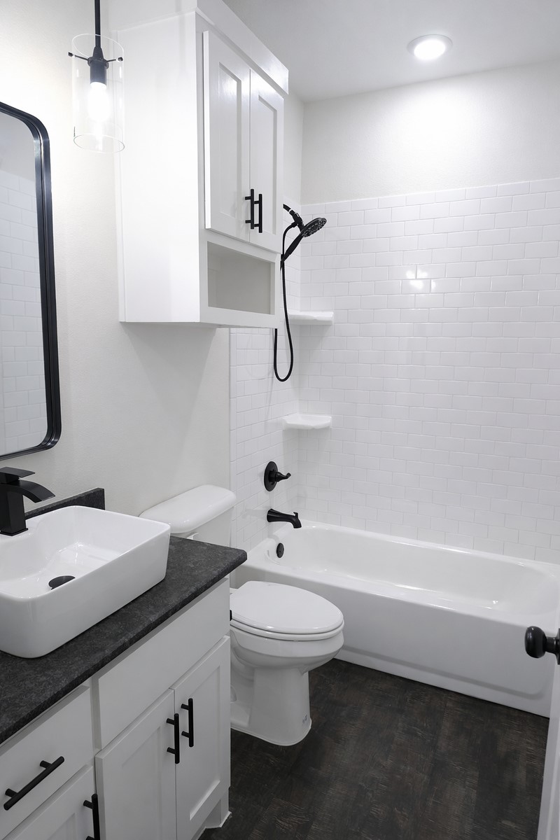 410 N Houston Avenue