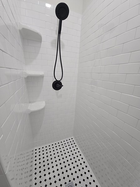 410 N Houston Avenue