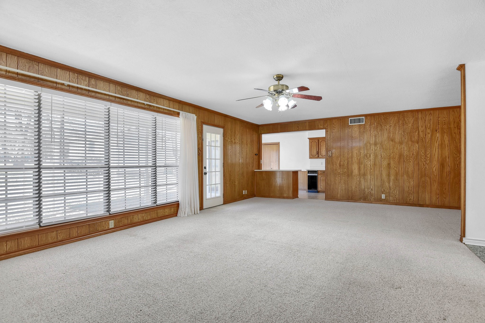 924 Kiowa Drive W