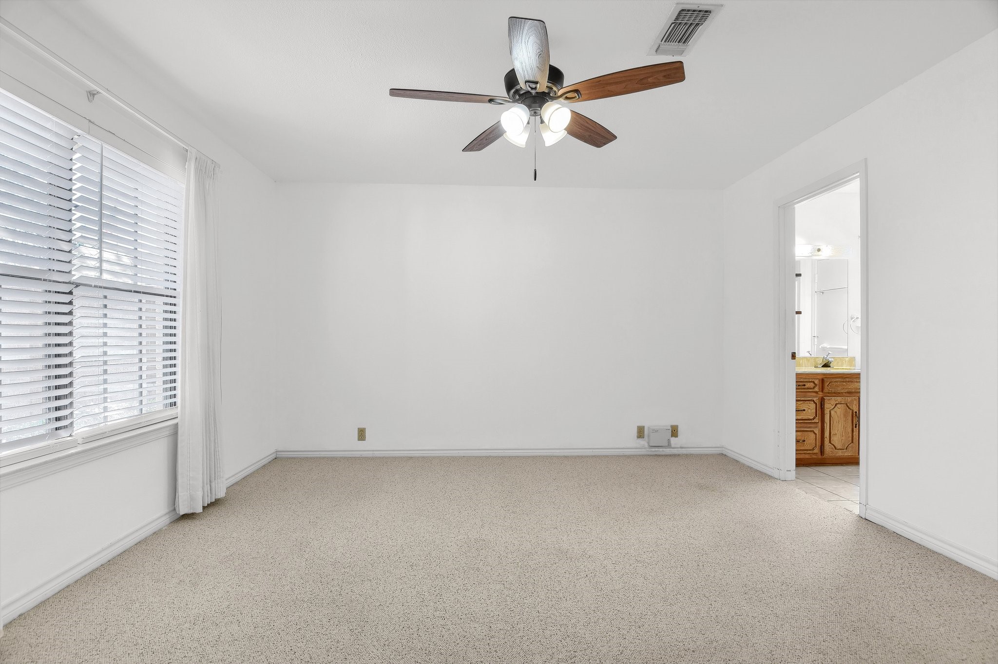 924 Kiowa Drive W