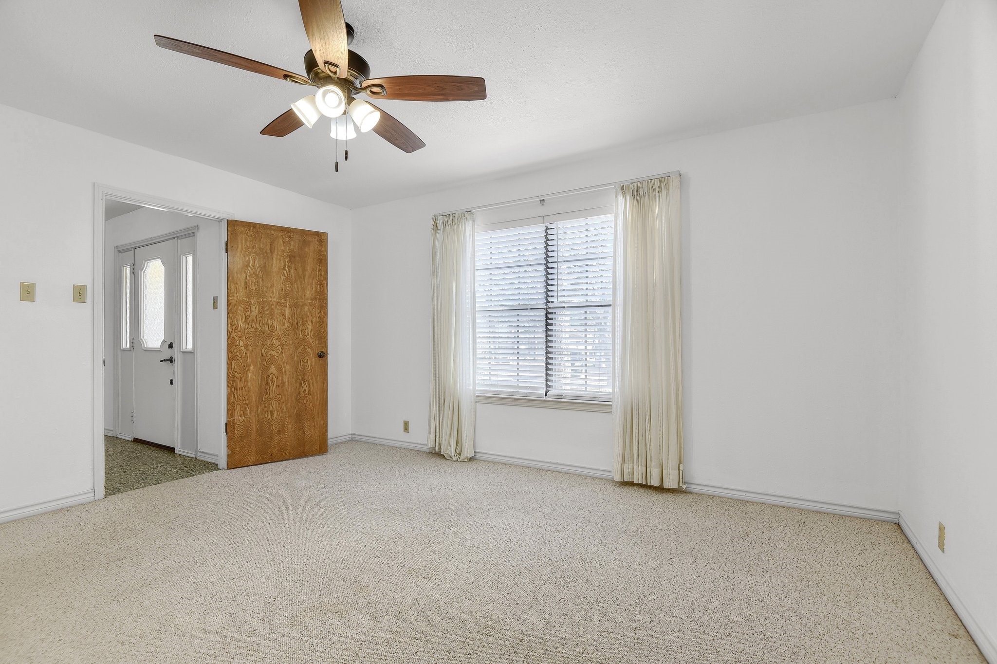 924 Kiowa Drive W